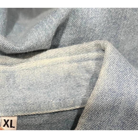 Men's Size XL Blue Denim Shirt Button Down Collared Short Sleeve Chevron Texaco - Picture 7 of 7